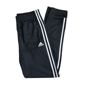 Adidas • Joggers